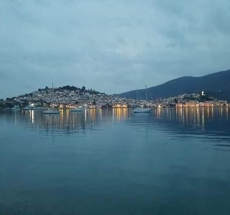 Apartmán Sunray Studio In Poros Poros Town Exteriér fotografie