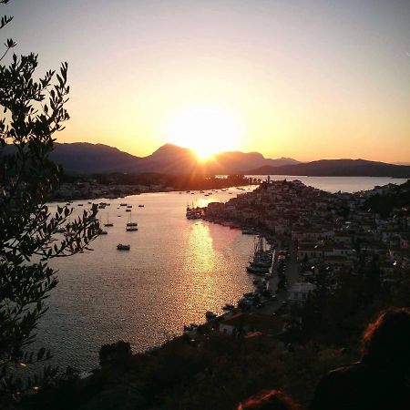 Apartmán Sunray Studio In Poros Poros Town Exteriér fotografie